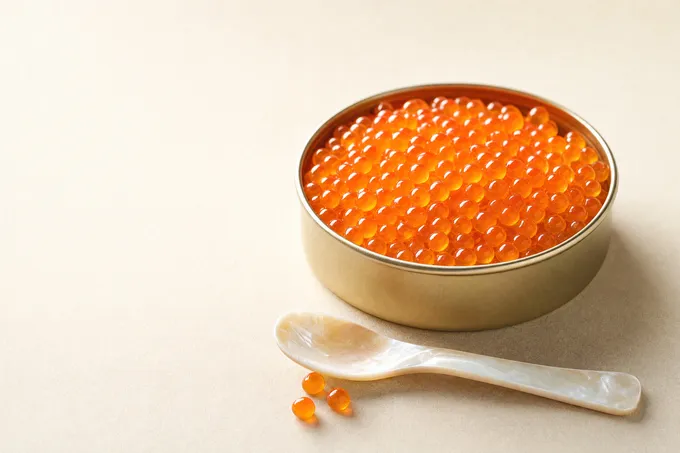 Salmon Roe (Ikura) caviar tin and roe